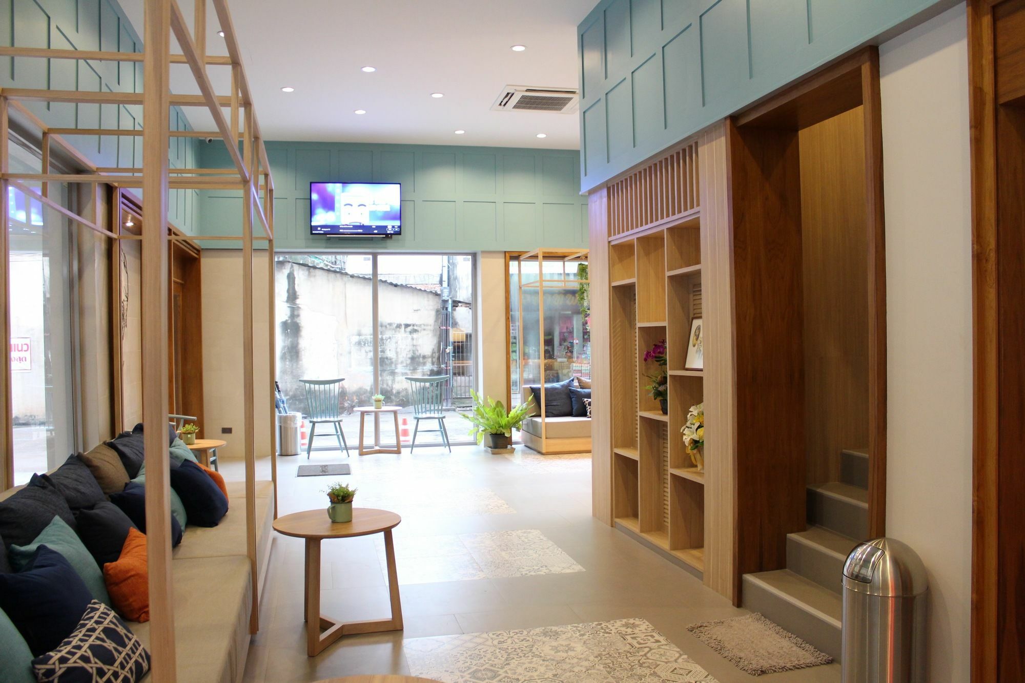 Rajthani Hotel - Sha Certified Surat Thani Exterior photo